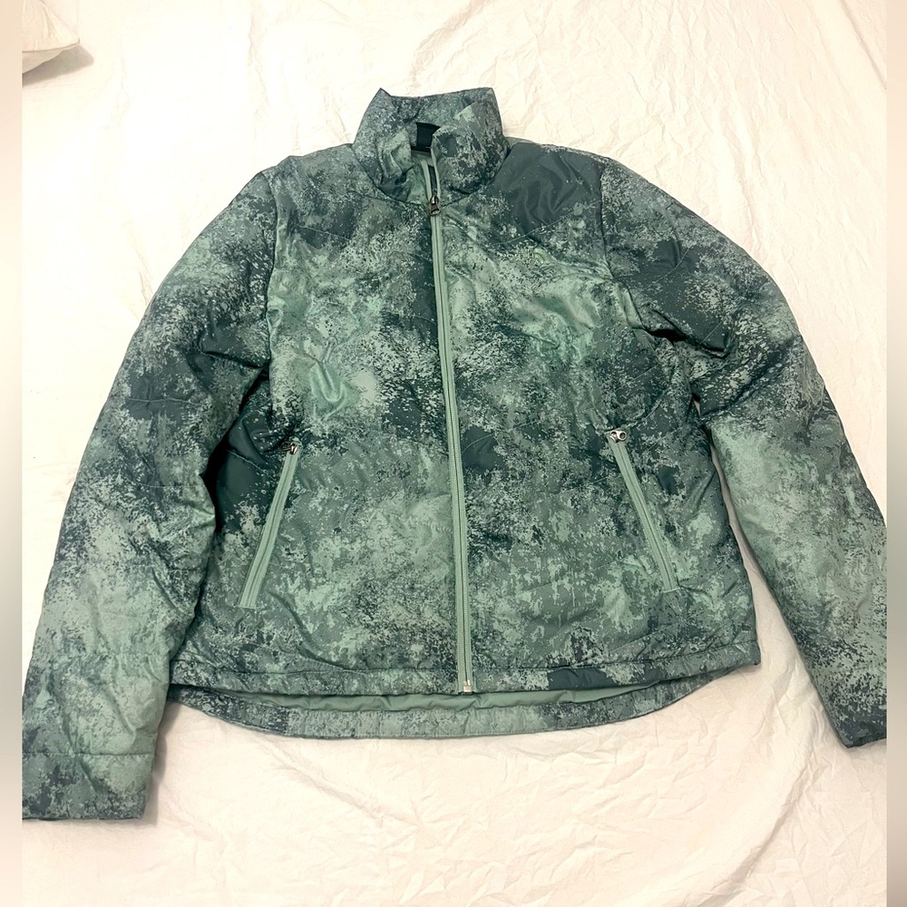 North Face Puffer Jacket - Women’s Medium